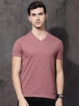 Roadster Solid Men V Neck Maroon T-Shirt
