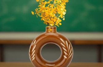 BENAVJI Pots for Plants Lightweight Ceramic Indoor Outdoor Plant Pots, Flower Pot Gamla Vase for Living Room, Balcony, Garden 6 Inch (Brown, Pack of 1)