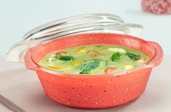 Borosil 700ml Kube Pink Round Deep Casserole with Lid | Borosilicate Glass Bakeware & Serveware Bowl with Flat Lid | Microwave, Dishawasher & Oven Safe Multipurpose Bowl for Mixing Dough, Salad, Batter